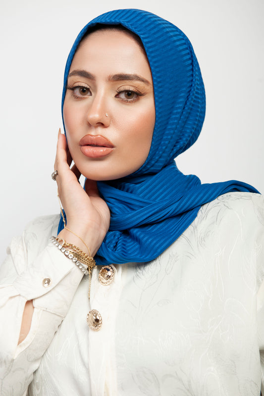 حجاب ريب مضلع مع دبوس – لون أزرق
