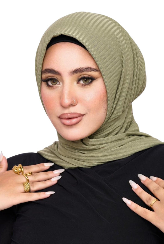 حجاب ريب مضلع مع دبوس – لون أخضر