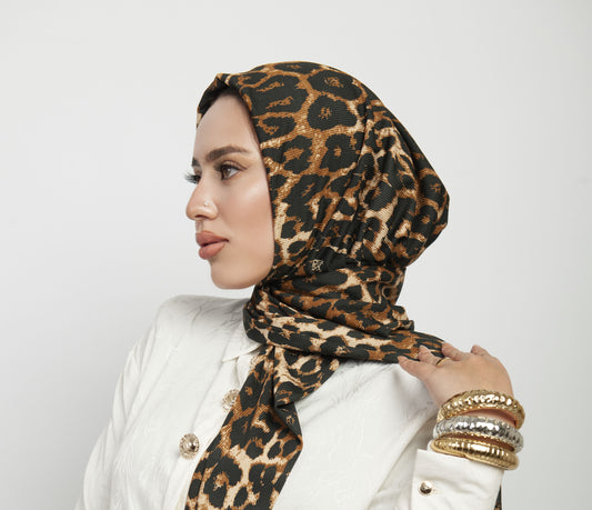 حجاب ريب مضلع مع دبوس – لون تايجر
