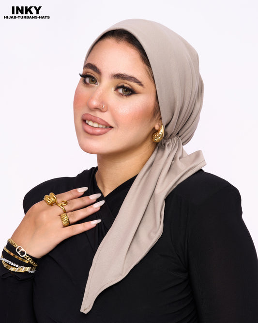 لفات رأس أنيقة مربوطة مسبقاً – لون نود